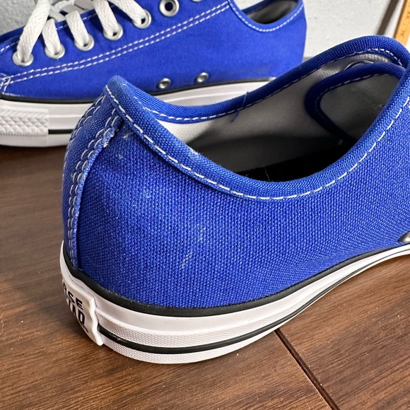 Converse Blue Sneakers. Men’s size 9 - Picture 4 of 11